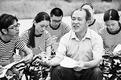 当事业融入血液——记大连海事大学曲建武教授