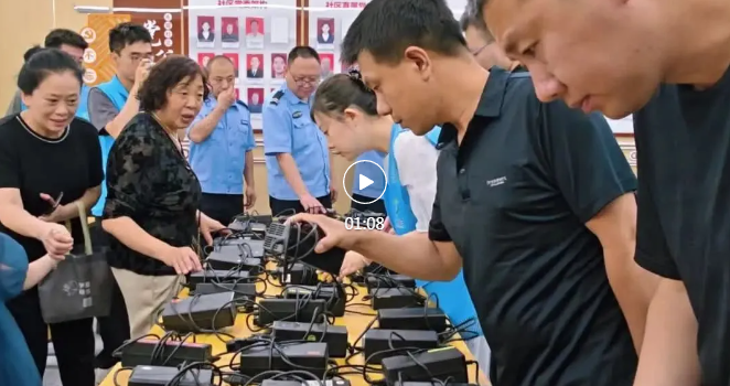 现场返还53个被盗充电器！民警“小案快破”获点赞