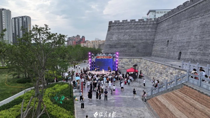 古城墙下，音乐再响起~