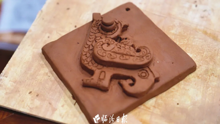 指尖触摸三千年！晋国博物馆里来了一群“小小陶艺师”～