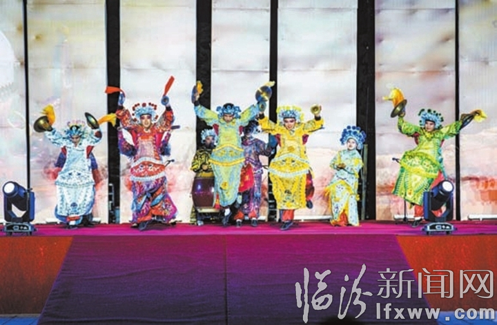平定迓鼓 展示传统艺术.jpg