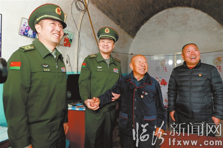 走访慰问.jpg