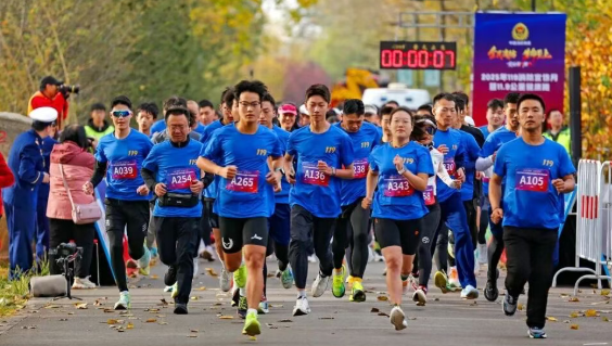 点燃初冬！500+跑者集结汾河岸畔～