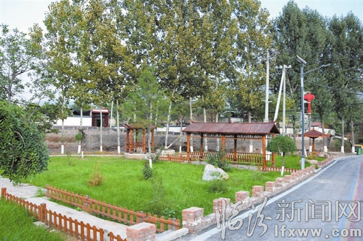 环境优美的乡村“口袋”公园.jpg