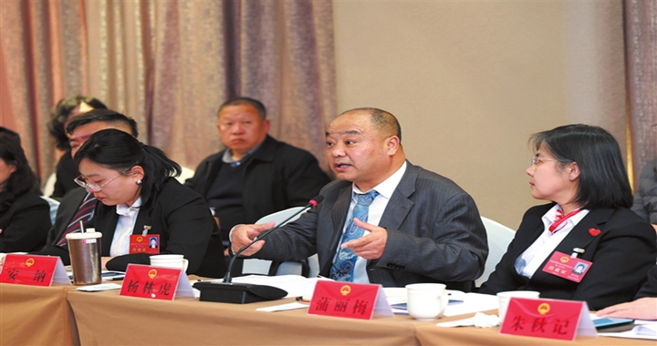 临汾：履职尽责 畅所欲言