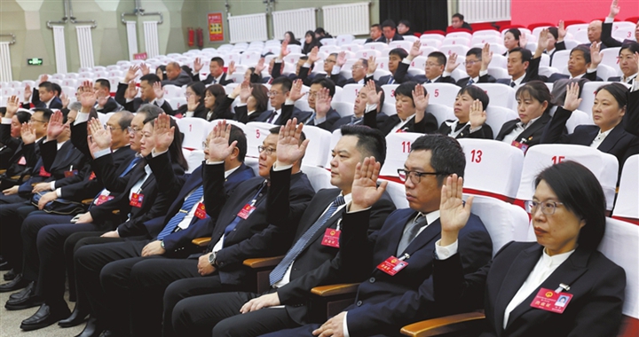 临汾：举手表决