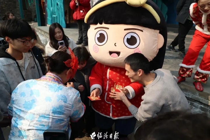 游云丘山，解锁“马上加薪”祈福路线→