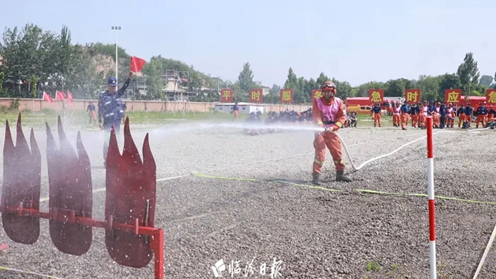 “火焰蓝”硬核比武，场面堪比大片→