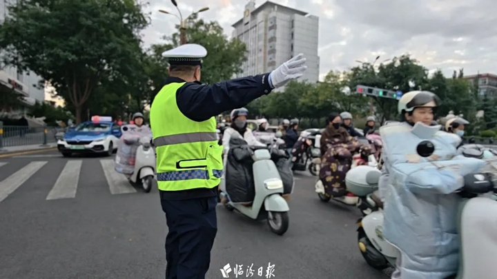 临汾交警，全方位筑牢文明交通防线→