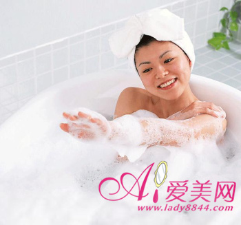 泡澡有什么危害吗 111T0J35-4.jpg