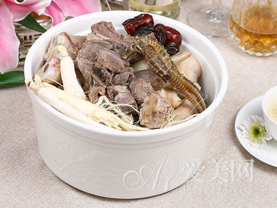 女性养生须知:月经量少颜色发黑怎办?